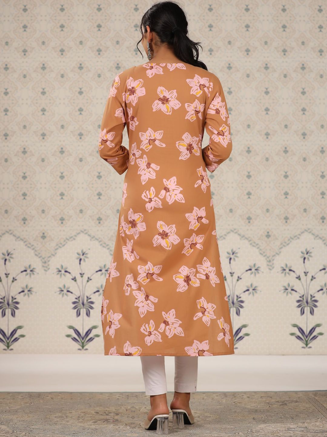 Dhiyona OD  Floral Printed Pure Cotton Straight Kurta