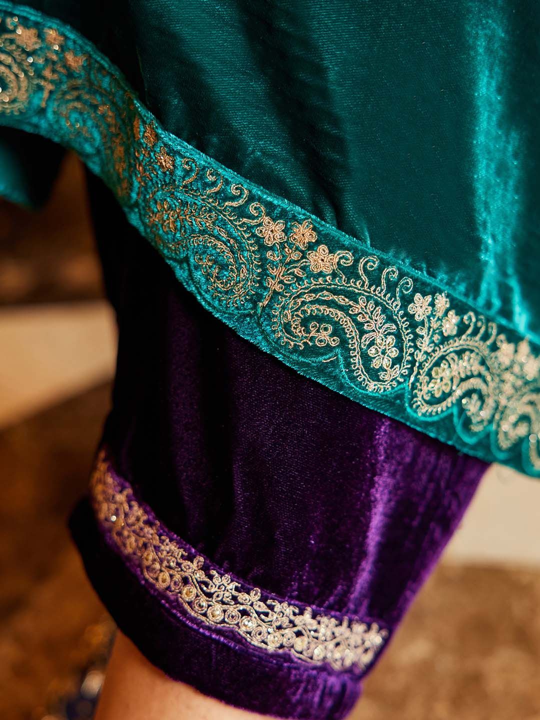 Women Ethnic Motifs Embroidered Regular Sequinned Velvet Kurta with Trousers & With Dupatta