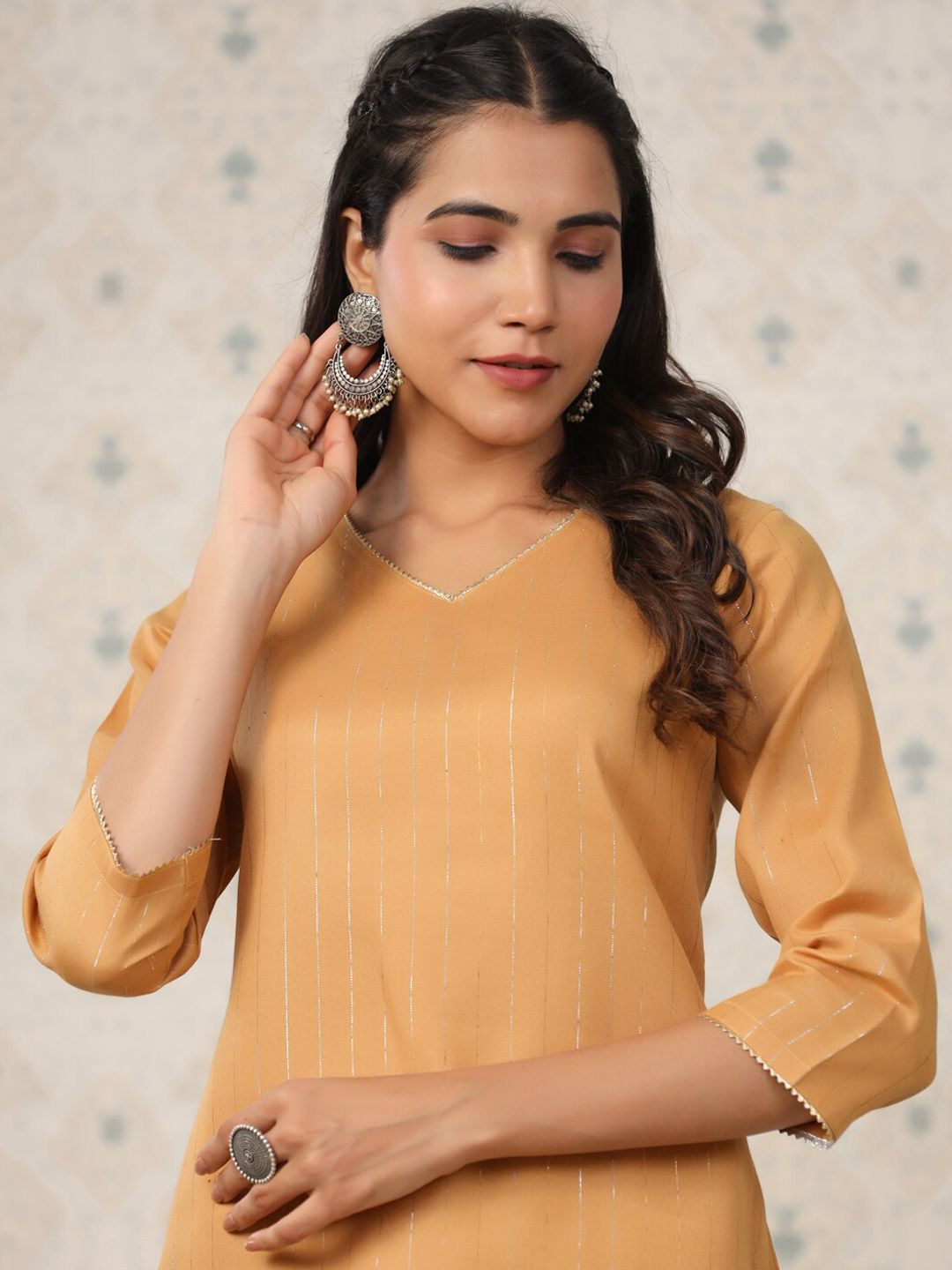 Dhiyona OD  Striped Kurta With Trousers