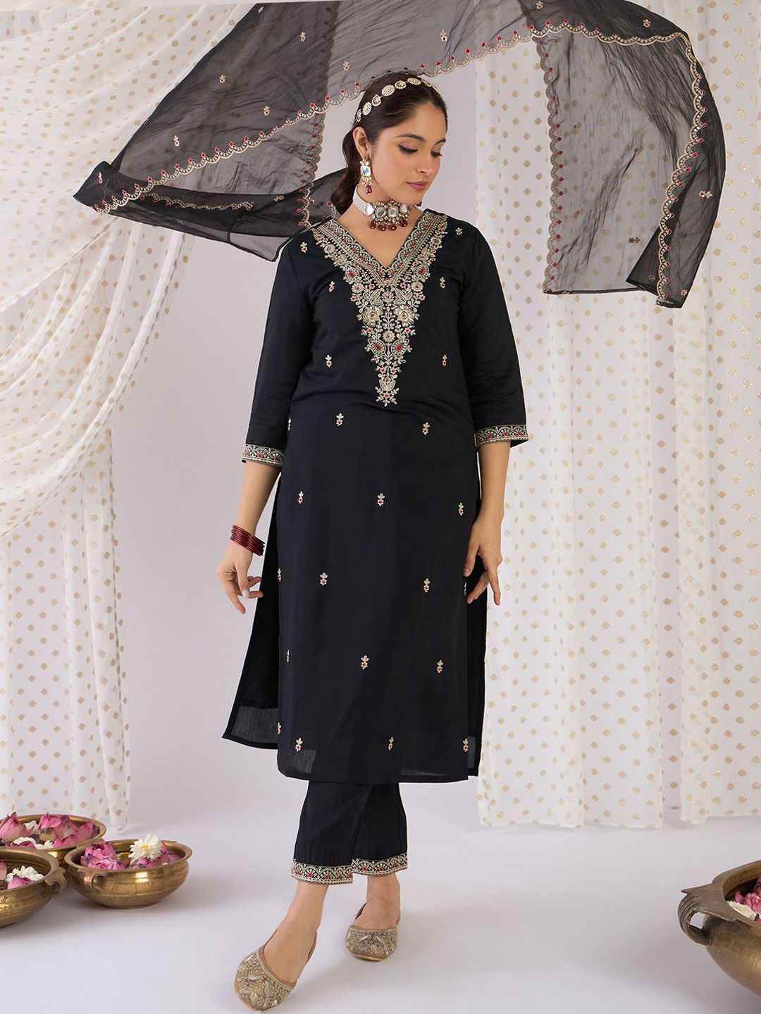 Dhiyona IE Floral Embroidered V-Neck Zari Straight Kurta With Trouser And Dupatta
