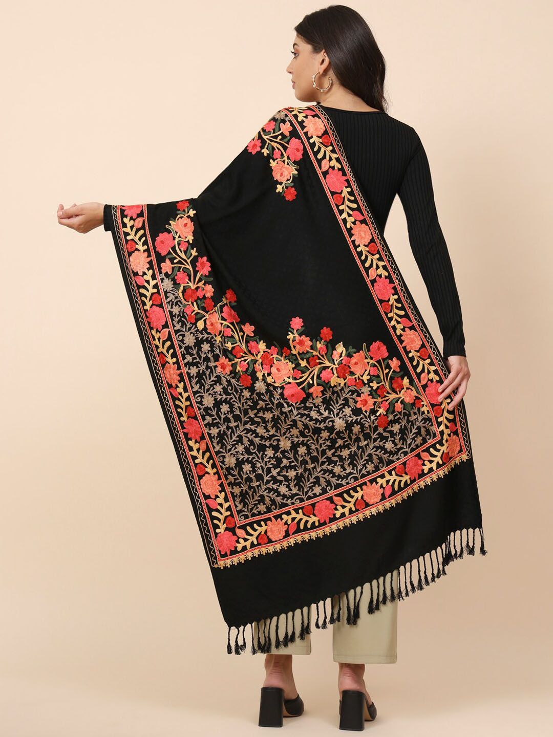 Dhiyona PA Ethnic Motifs Embroidered Shawl