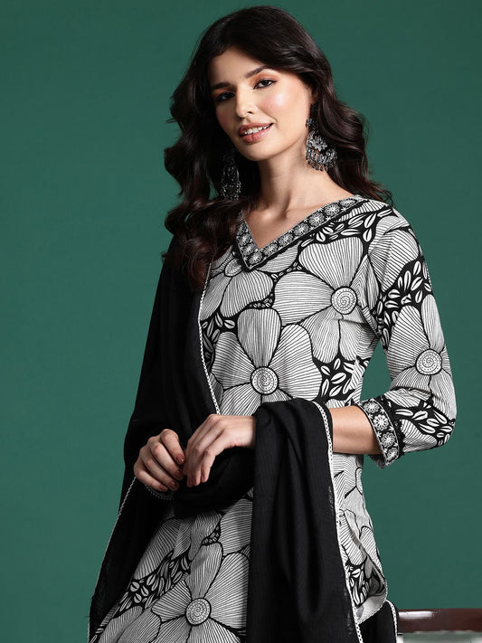 Dhiyona IE Women Printed Mirror Work Pure Cotton Kurta With Trousers & Dupatta