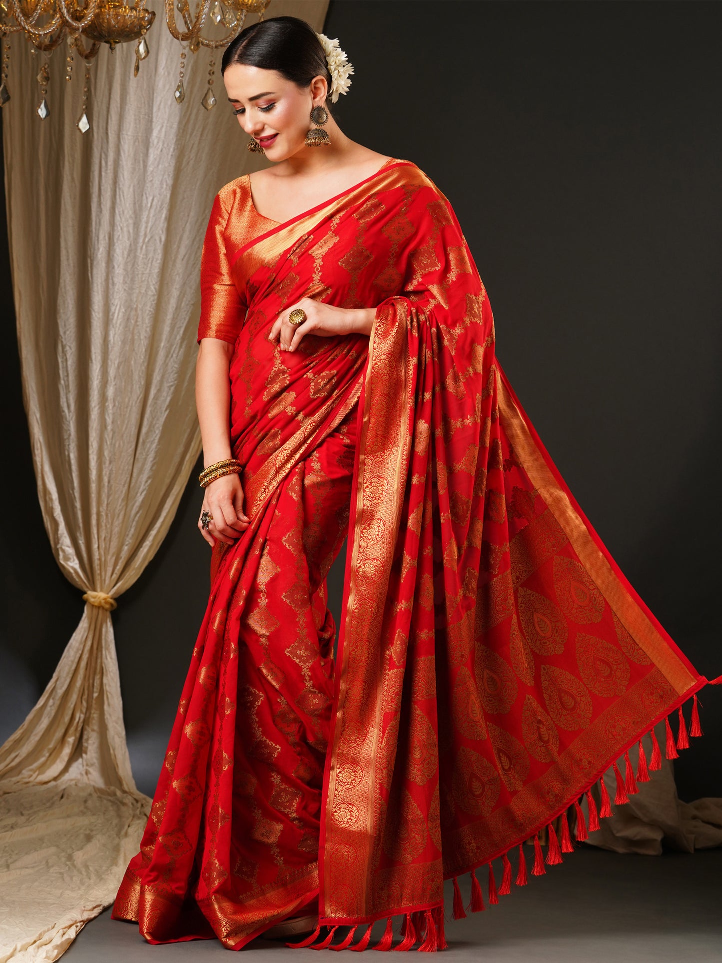 Women's Georgette Red Woven Design Celebrity Saree With Blouse Piece