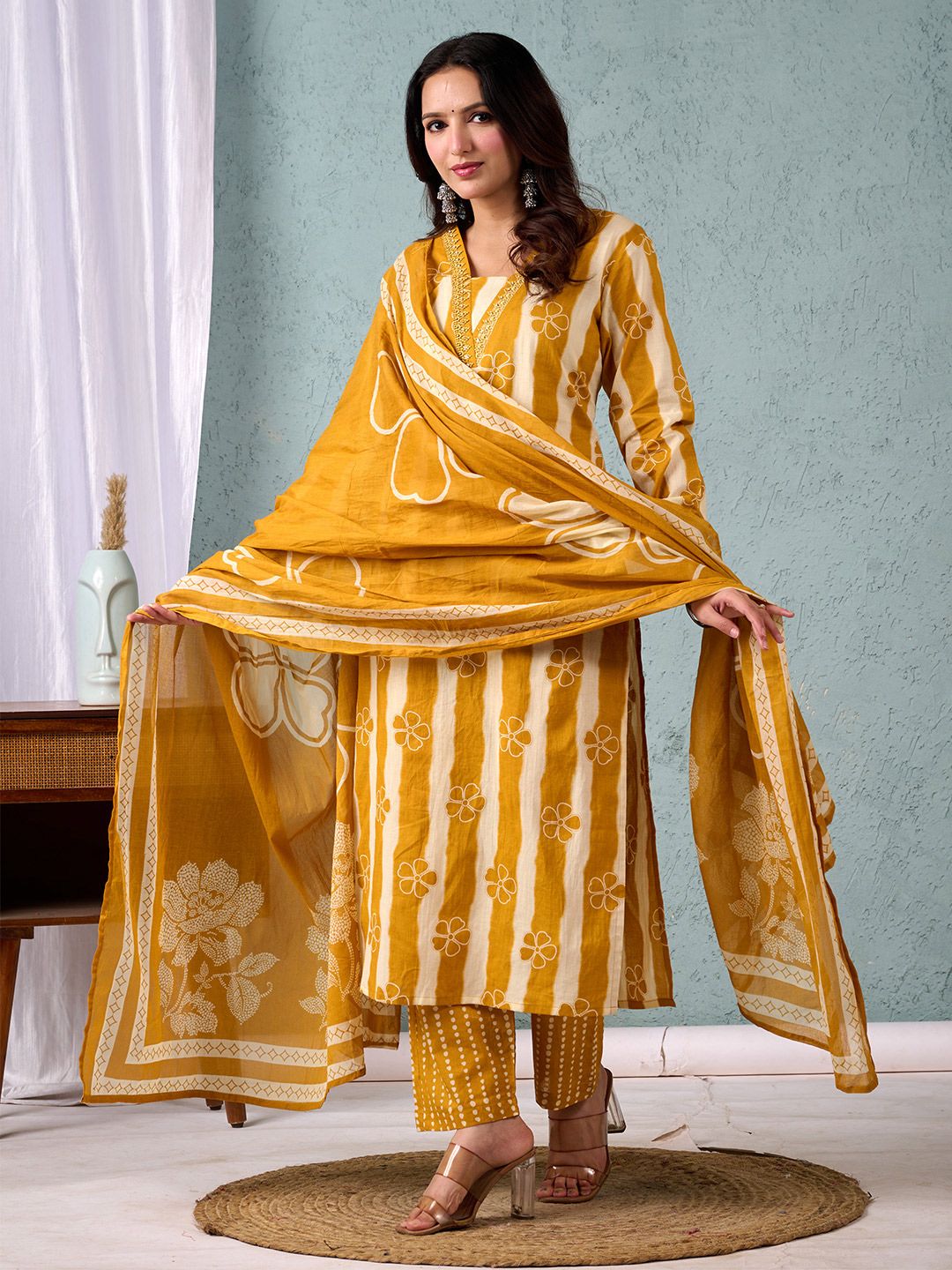 Dhiyona VA Women's Striped Regular Pure Cotton Kurta with Trousers & With Dupatta