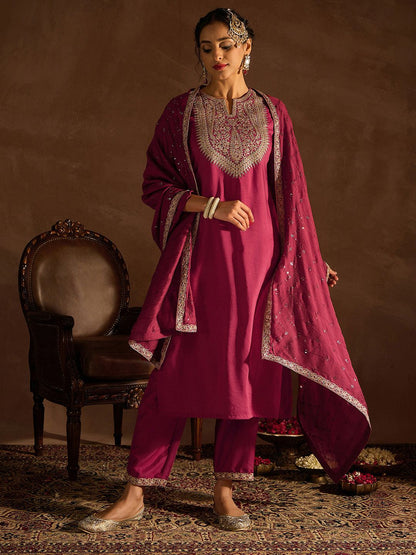 Dhiyona IE Red Floral Embroidered Regular Kurta with Trousers & Dupatta