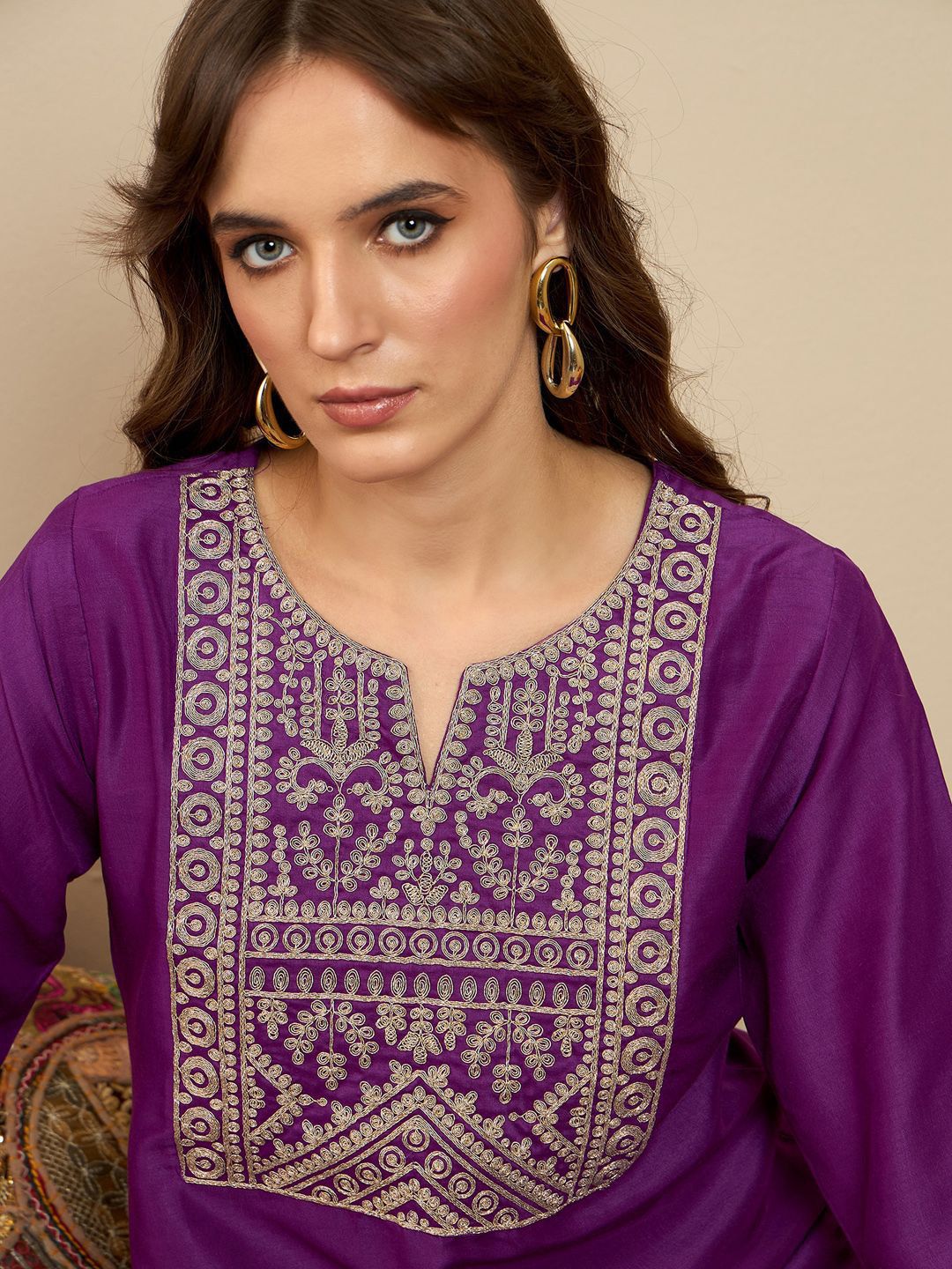 Dhiyona IE Ethnic Motifs Embroidered Notched Neck Thread Work Liva Straight Kurta