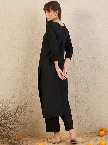 Dhiyona IE V Neck Pleated Straight Kurta With Trousers