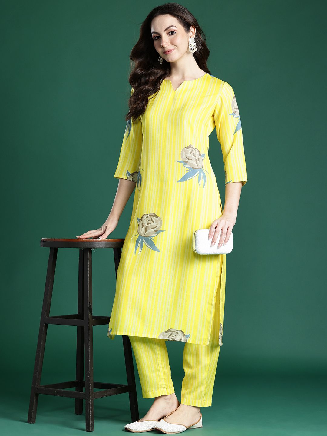 Floral Printed Regular Kurta with Trousers