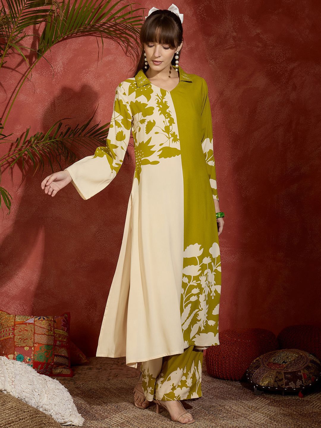 Women Floral Printed Regular Thread Work Kurta with Palazzos