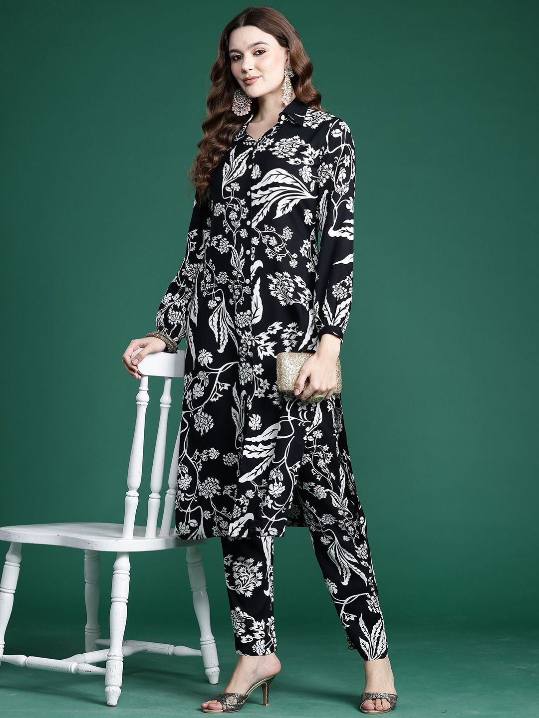 Dhiyona IE Floral Printed Three-Quarter Sleeves Tunic With Trouser