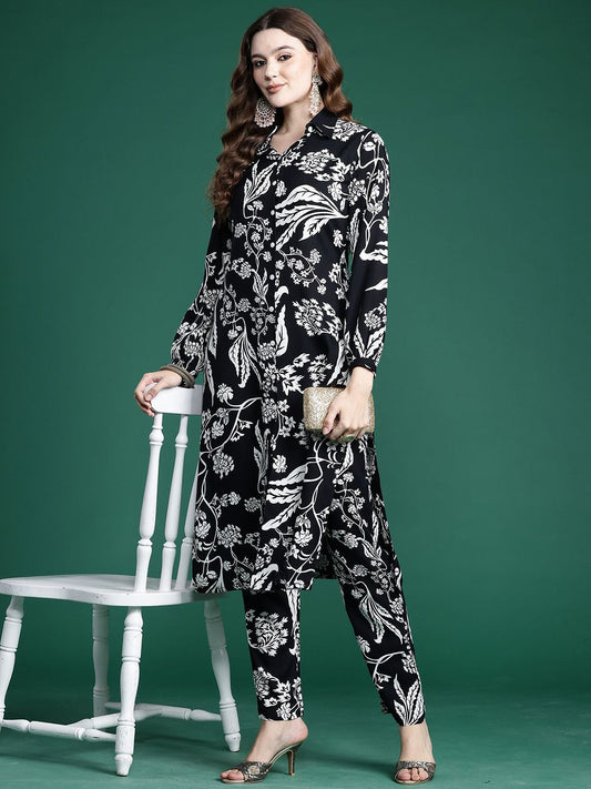 Dhiyona IE Floral Printed Three-Quarter Sleeves Tunic With Trouser
