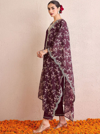 Women Floral Embroidered Regular Kurta with Trousers & With Dupatta