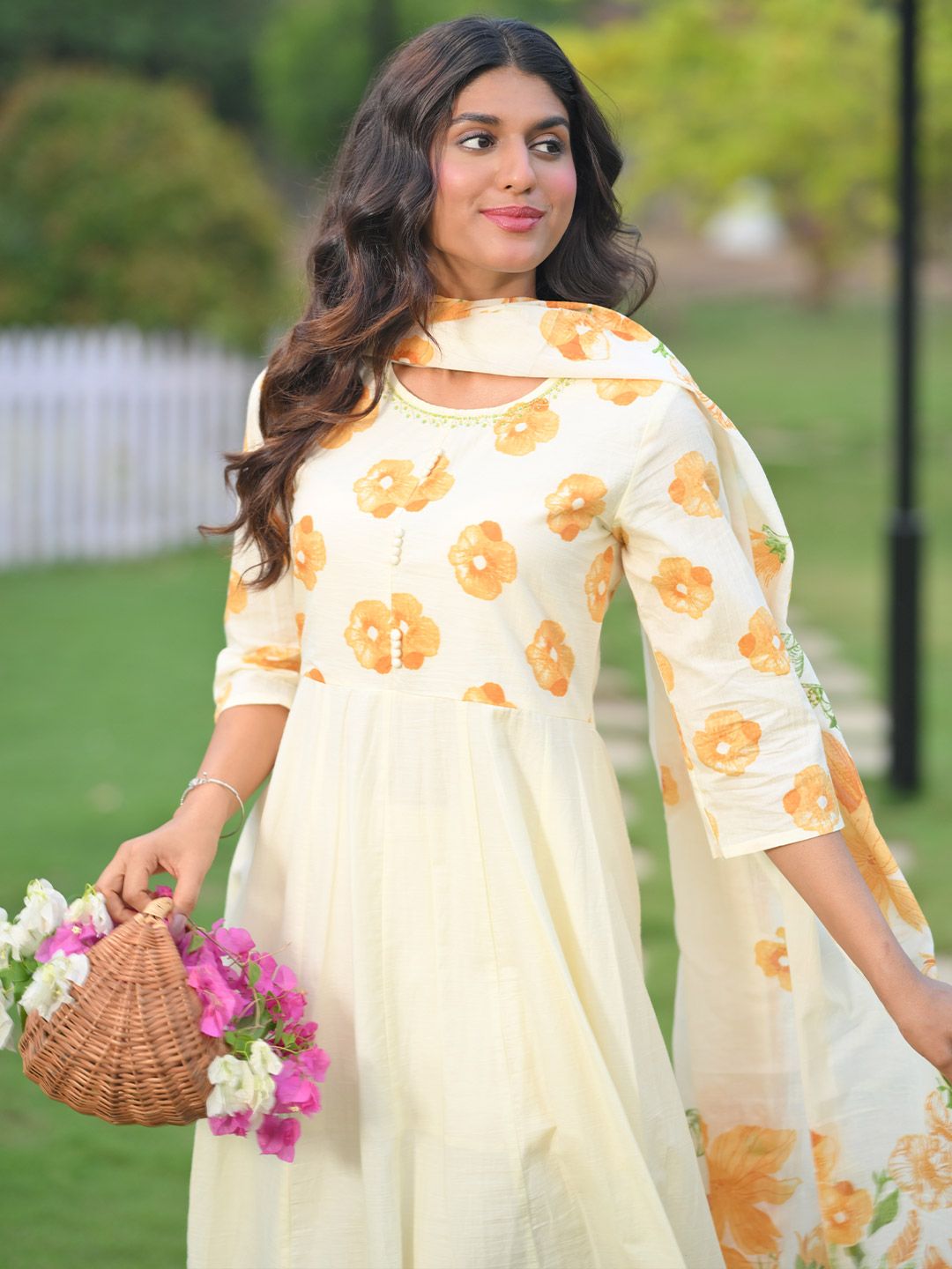 Dhiyona IE Women Floral Printed Regular Pure Cotton Kurta with Trousers & Dupatta