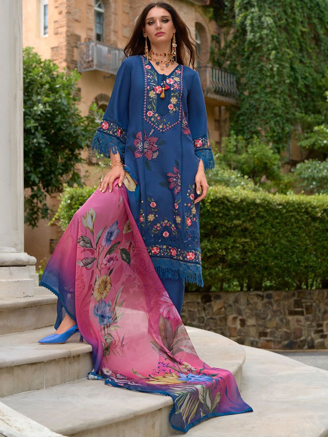 Women Floral Embroidered Panelled Thread Work Pure Silk Kurta with Trousers & With Dupatta