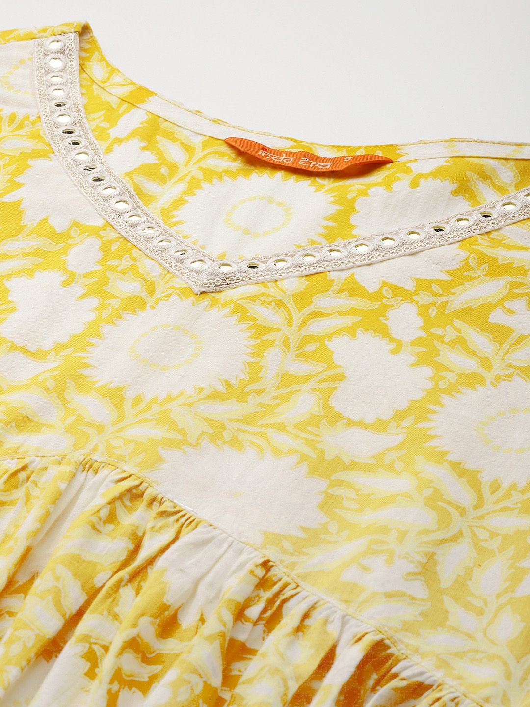 Women Floral Printed Empire Mirror Work Pure Cotton Kurta with Trousers & With Dupatta