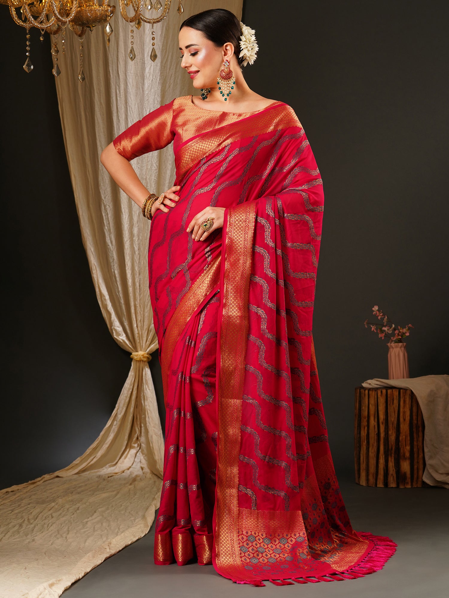 Women's Georgette Pink Woven Design Celebrity Saree With Blouse Piece