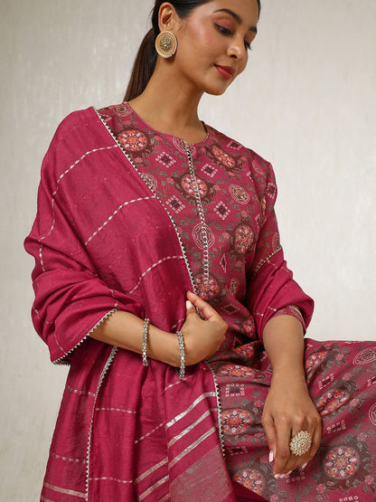 Dhiyona SO Women's Women Floral Printed Regular Gotta Patti Kurta with Trousers & With Dupatta