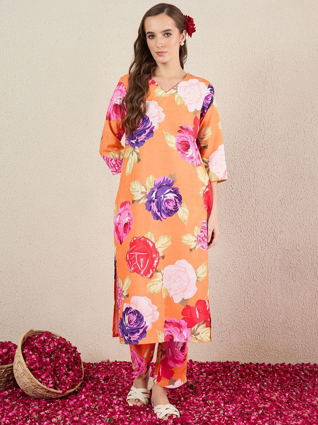 Women Floral Printed Kurta with Trousers & Dupatta