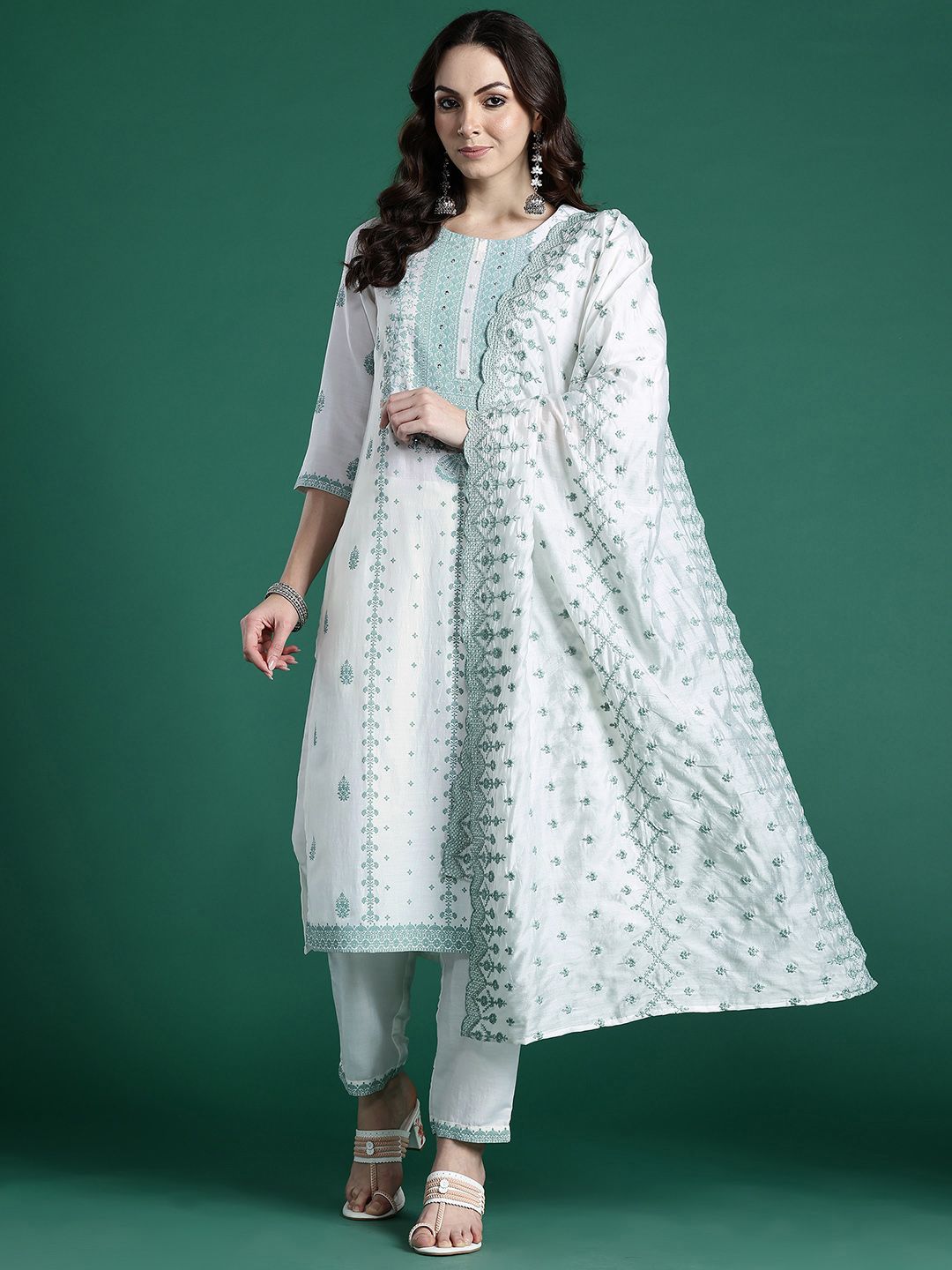 Dhiyona IE Ethnic Motifs Embroidered Kurta with Trousers & Dupatta