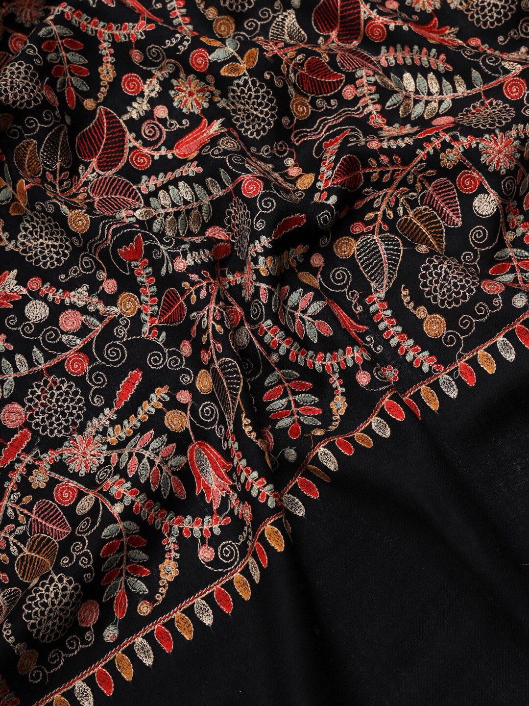 Dhiyona PA Women Floral Embroidered Pure Woollen Shawl