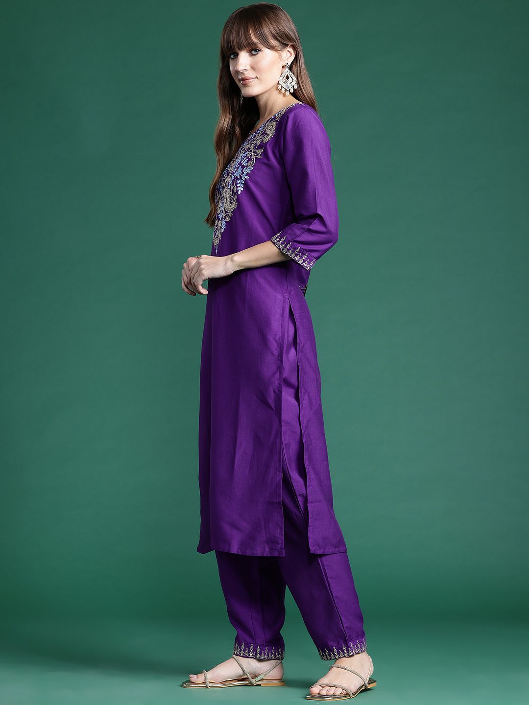 Floral Embroidered Regular Sequinned Kurta With Trousers & Dupatta
