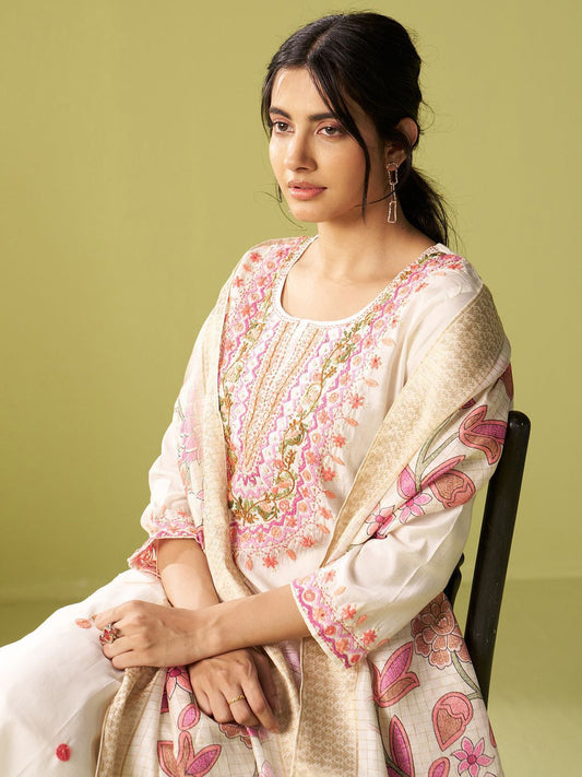 Dhiyona IE Women Ethnic Motifs Embroidered Regular Thread Work Kurta with Trousers & Dupatta