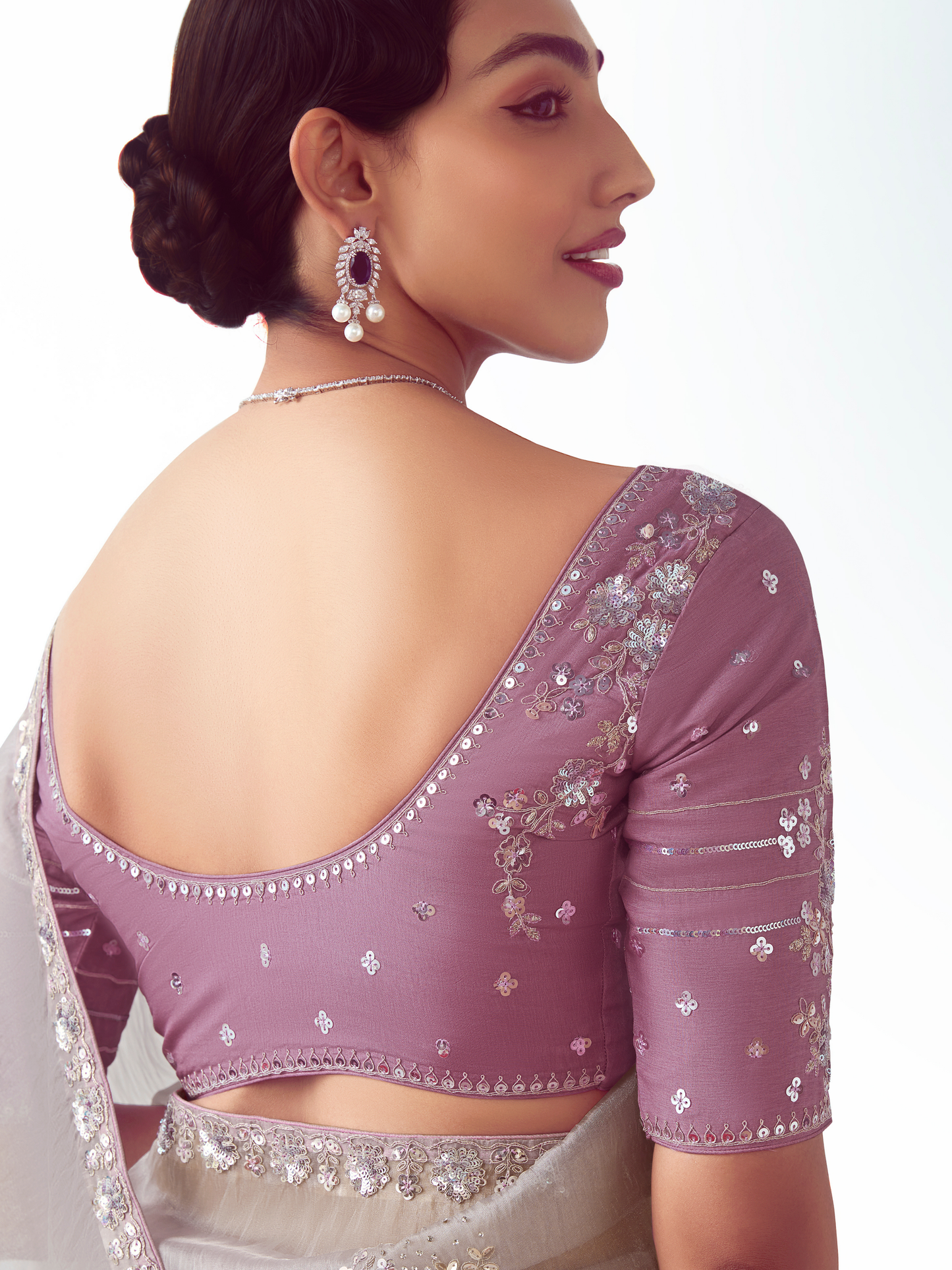 Dhiyona KM Women Grey Organza Saree Partywear Saree