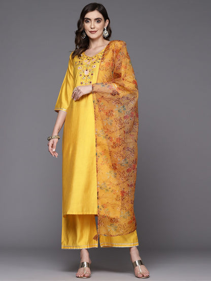 Dhiyona IE Women Floral Embroidered Liva Kurta with Palazzos & Dupatta