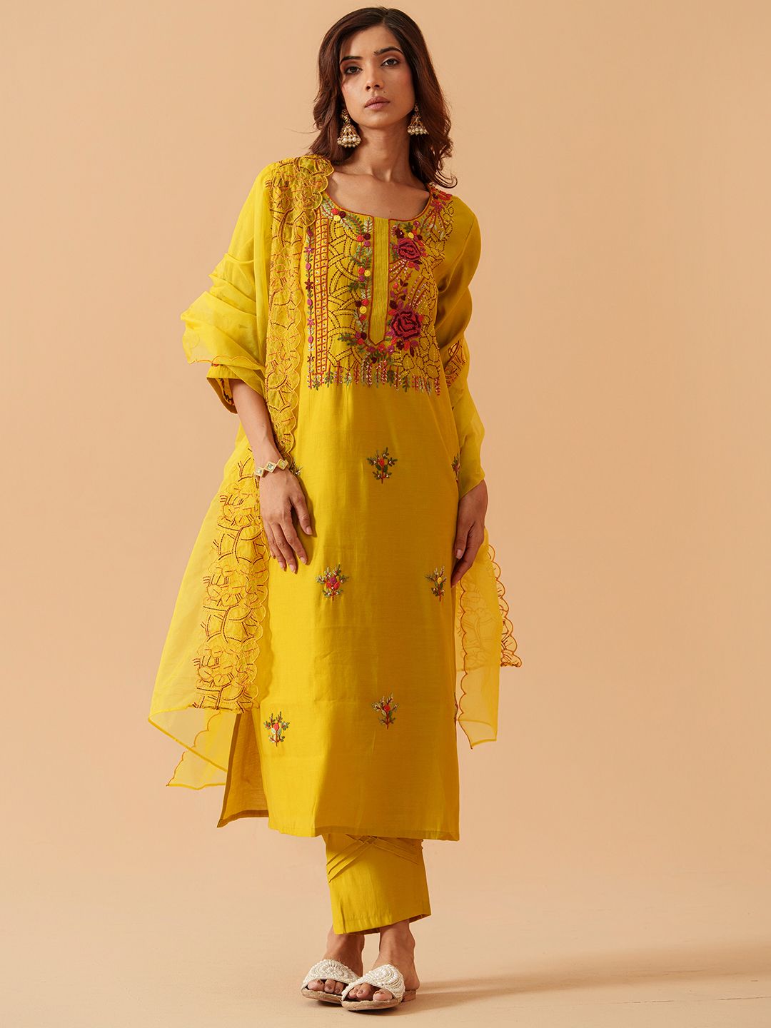 Dhiyona PD Women House Of Pataudi Embroidered Straight Kurta Trousers With Dupatta