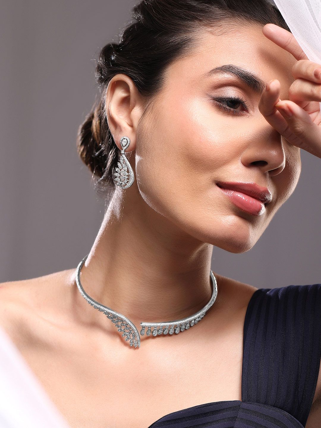 Dhiyona RJ Women's Silver-Plated AAA Cubic Zirconia Studded Leaf-Inspired Statement Choker NecklaceSet