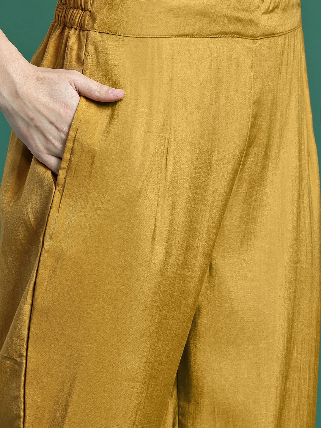 Ethnic Motifs Embroidered Regular Gotta Patti Kurta with Trousers & Dupatta