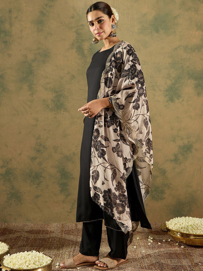 Dhiyona IE Round Neck Straight Kurta With Trousers & Dupatta