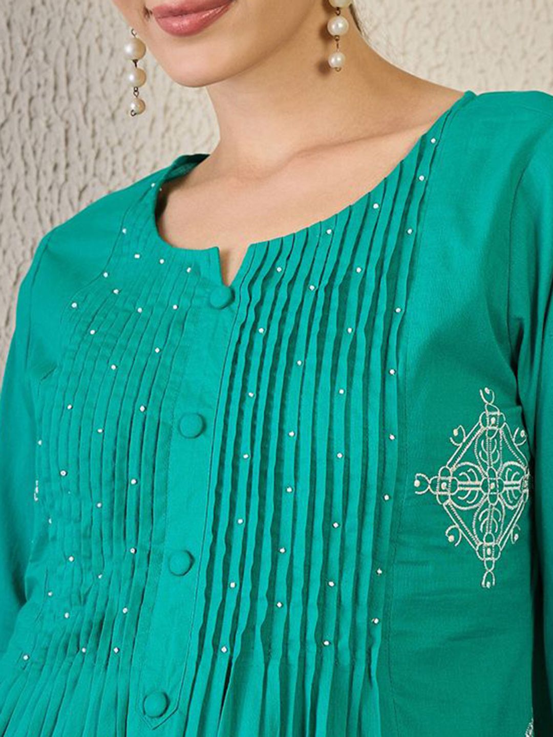Dhiyona IE Embroidered Notch Neck Pure Cotton Kurta & Trousers