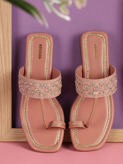 Dhiyona AK Women Embroidered One Toe Flats