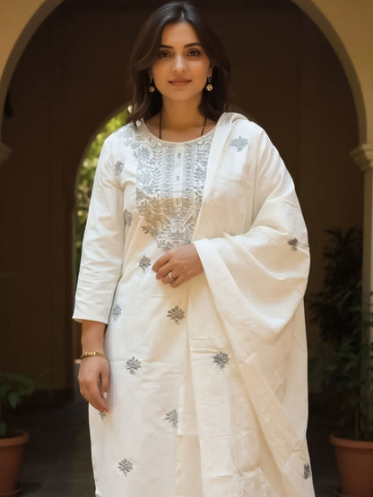 Floral Embroidered Thread Work Pure Cotton Kurta With Trousers & Dupatta