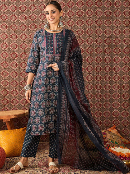 Dhiyona IE Women's Women Floral Printed Regular Pure Cotton Kurta with Trousers & Dupatta Kurta Sets