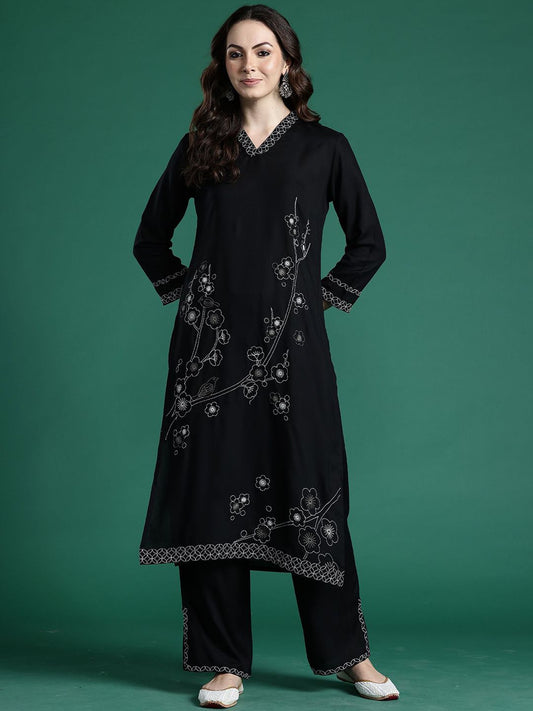 Dhiyona IE Indo era Embroidered Tunic With Trouser Co-Ords