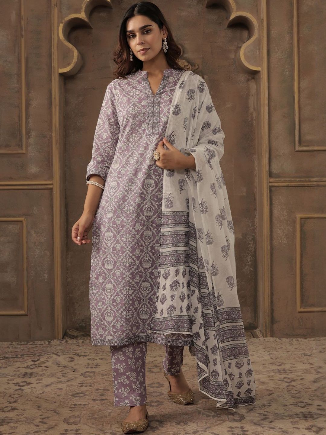 Dhiyona IE Floral Printed Pure Cotton Mandarin Collar Straight Kurta With Trousers & Dupatta