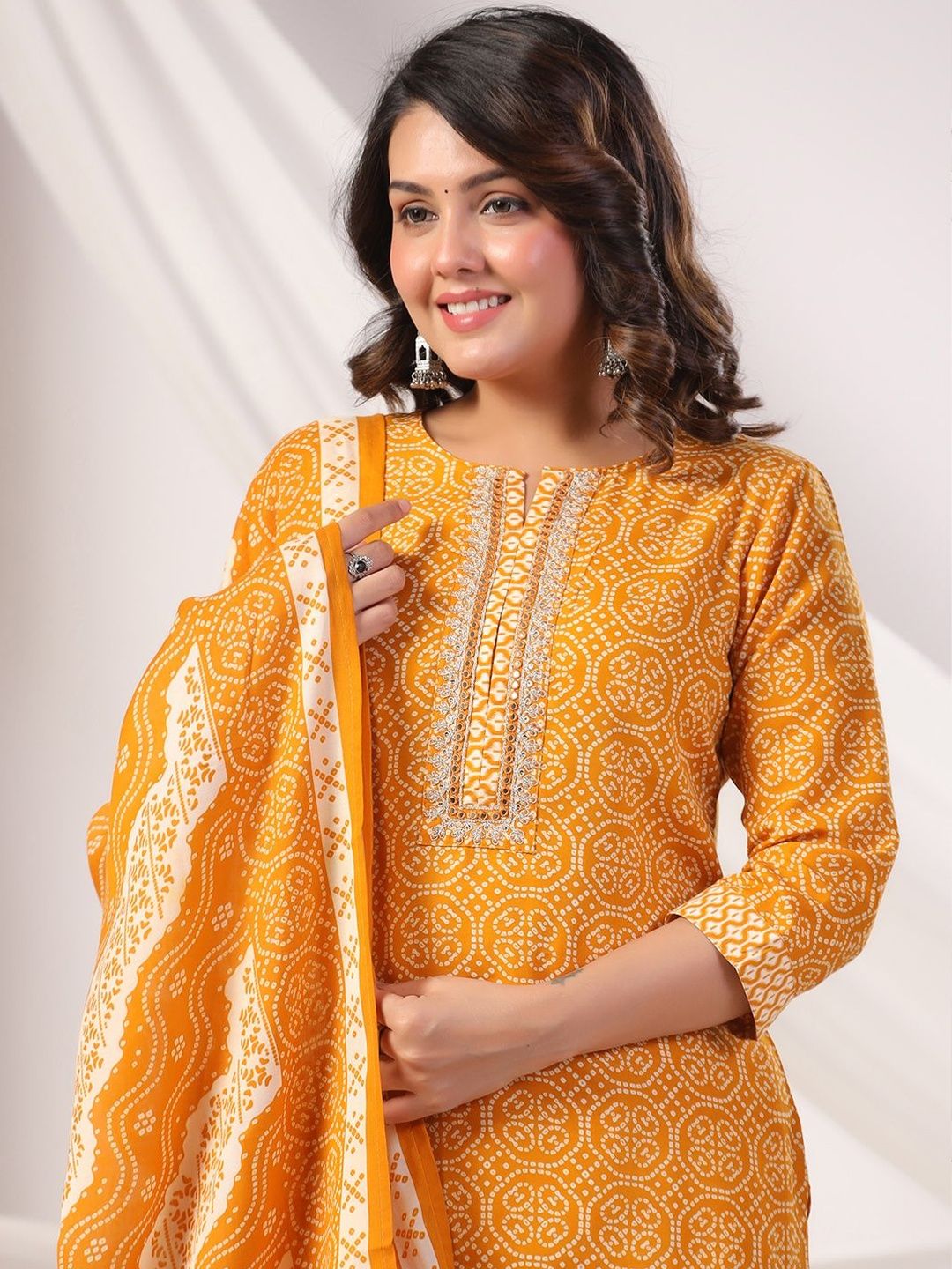 Women Ethnic Motifs Printed Cotton Kurta with Trousers & Dupatta