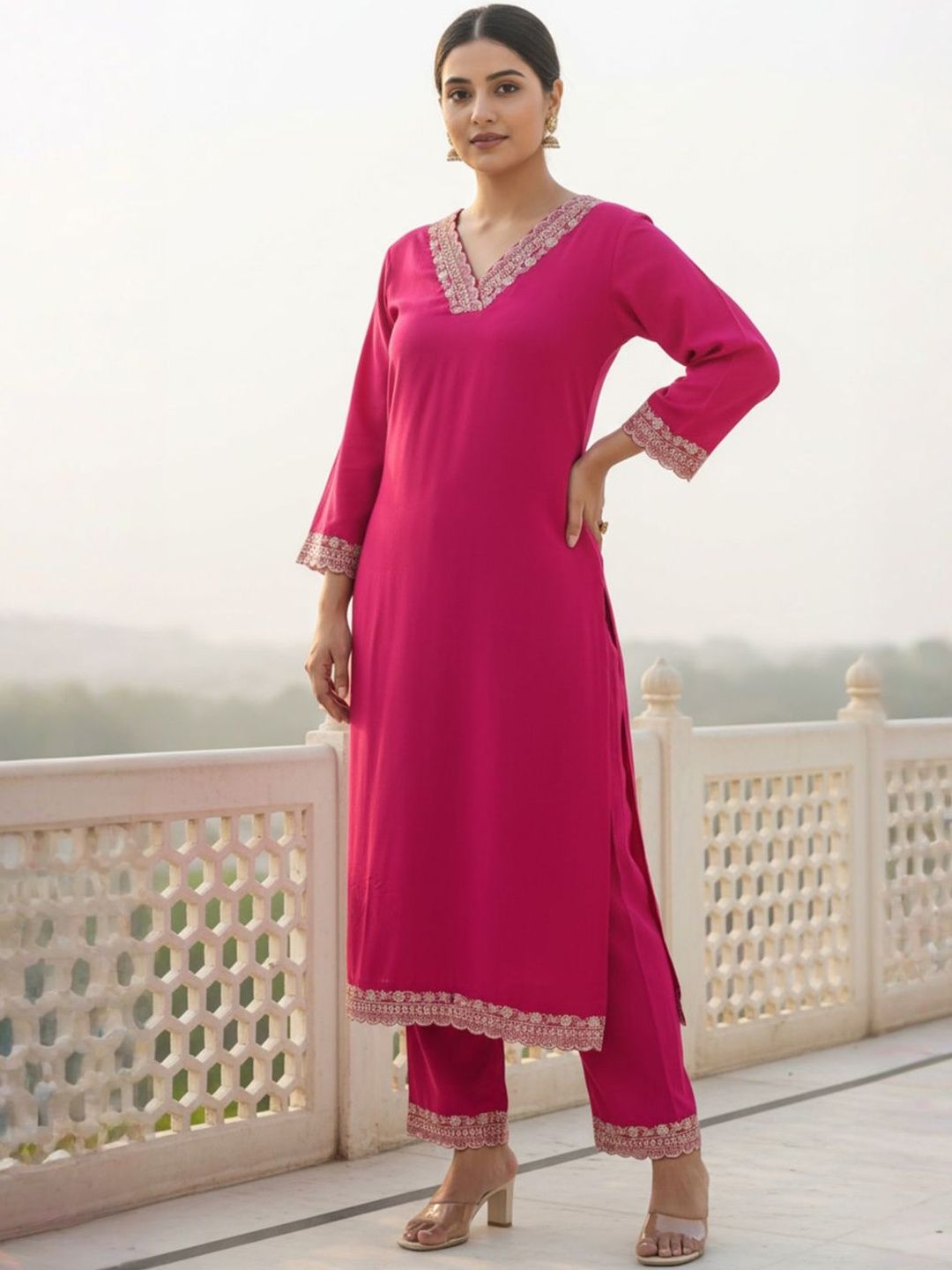 Women Ethnic Motifs Embroidered Regular Thread Work Kurta with Trousers