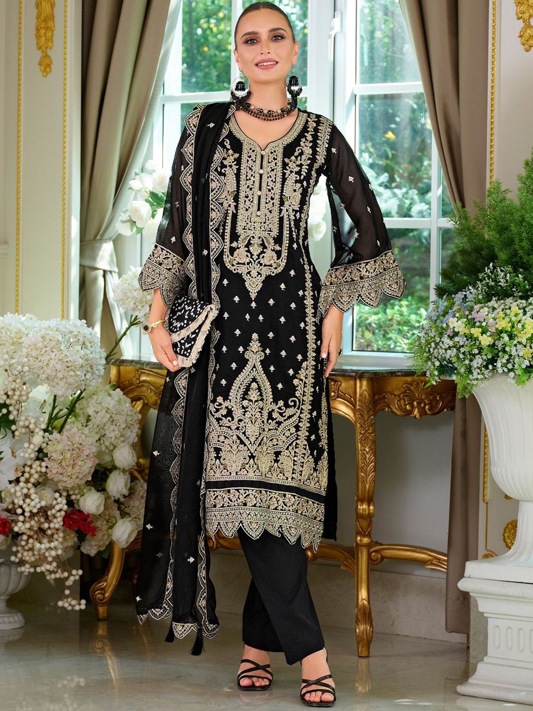 Ethnic Motifs Embroidered V-Neck Straight Kurta With Trousers & Dupatta