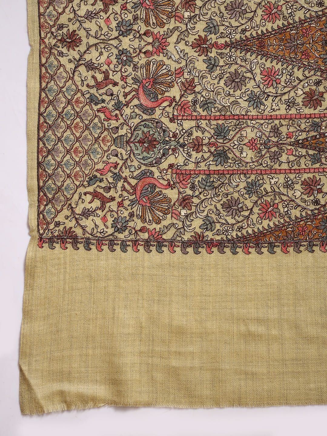 Dhiyona PA Women Floral Embroidered Shawl