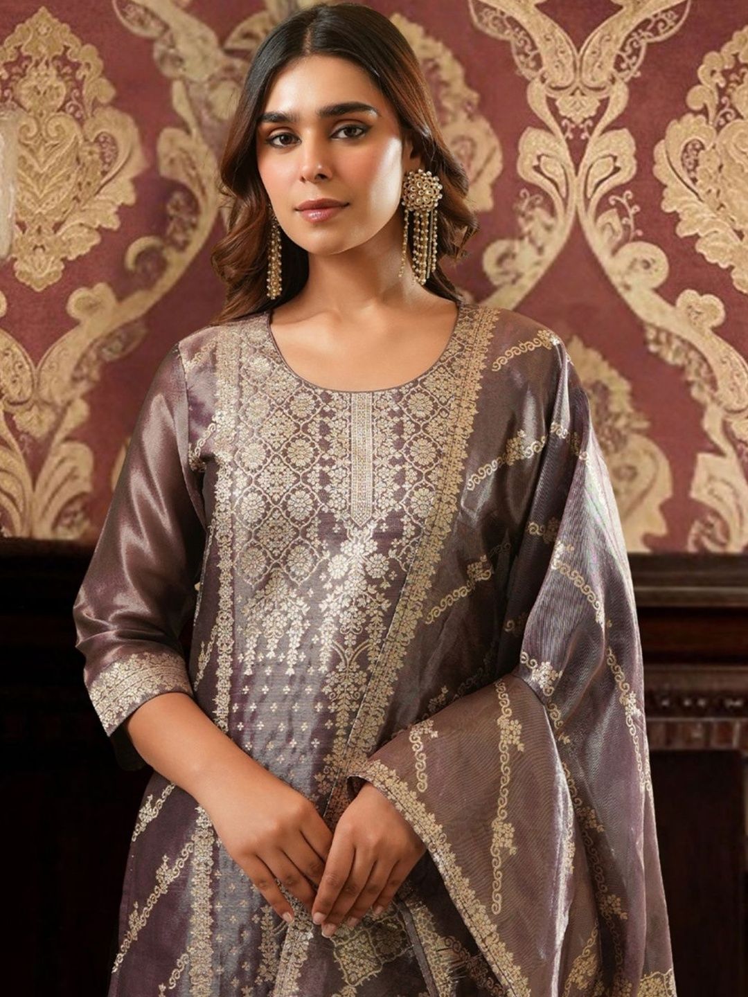 Women Regular Kurta with Trousers & With Dupatta