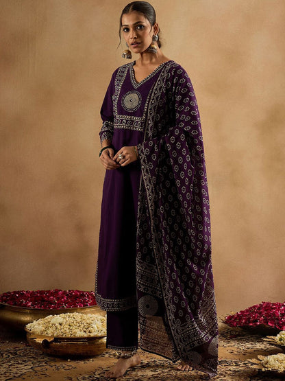 Floral Printed Pure Cotton Straight Kurta With Trousers & Dupatta