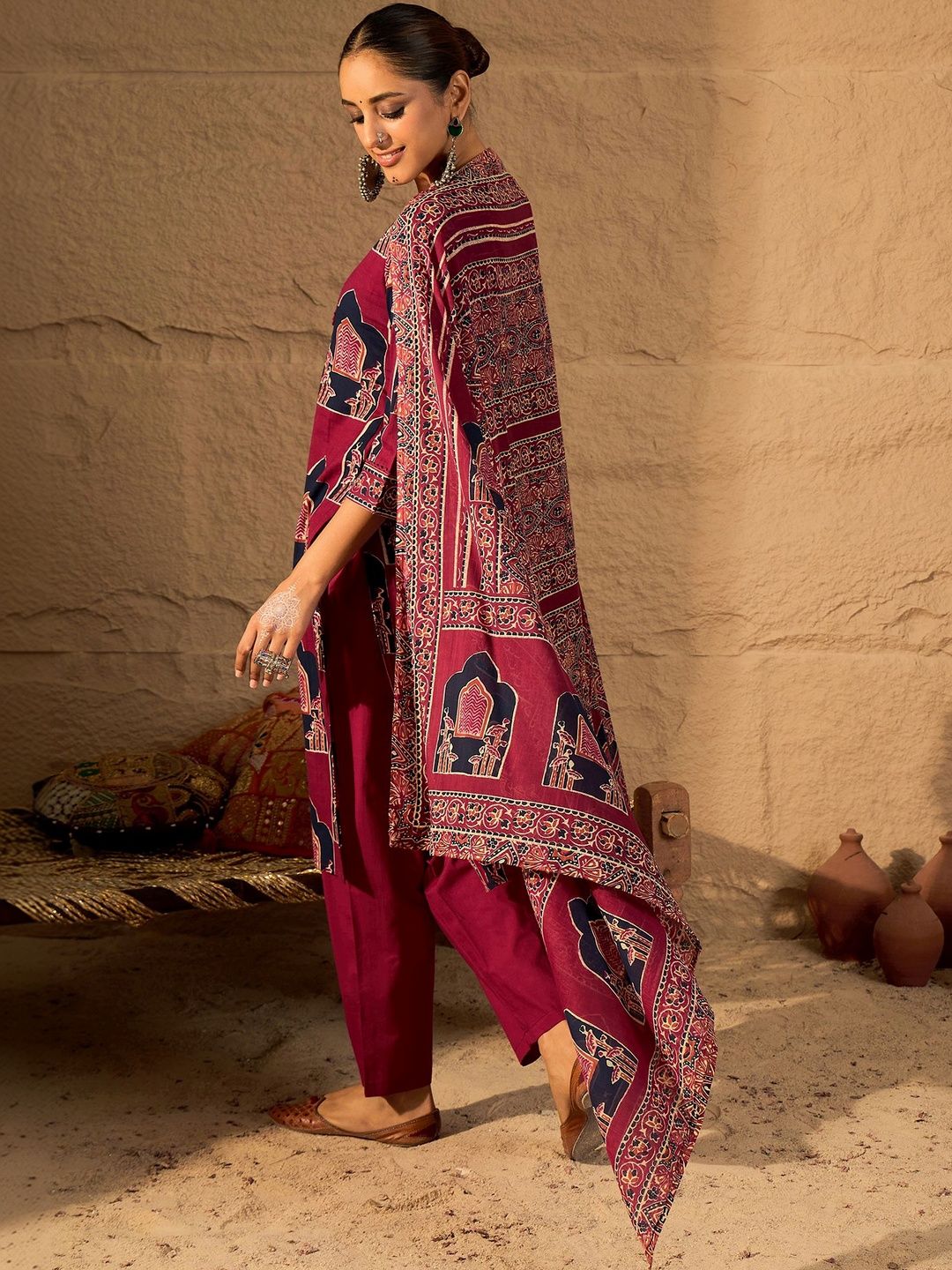 Women Ethnic Motifs Printed Regular Sequinned Pure Cotton Kurta with Trousers & With Dupatta
