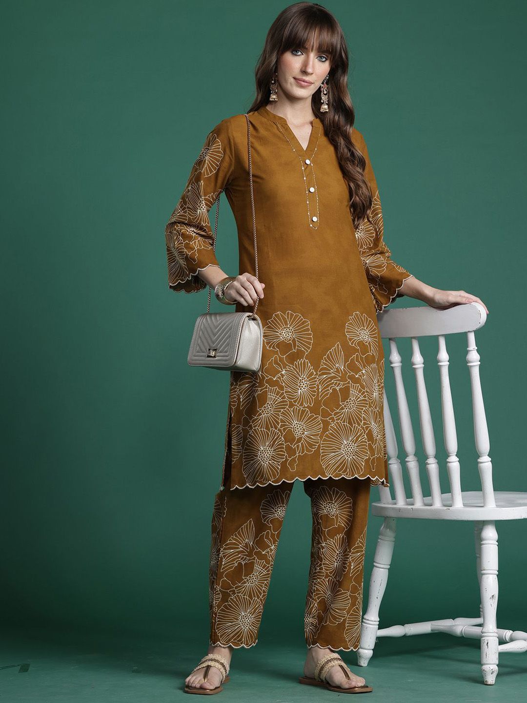 Dhiyona IE Embroidered Straight Tunic & Trousers Co-Ord Set