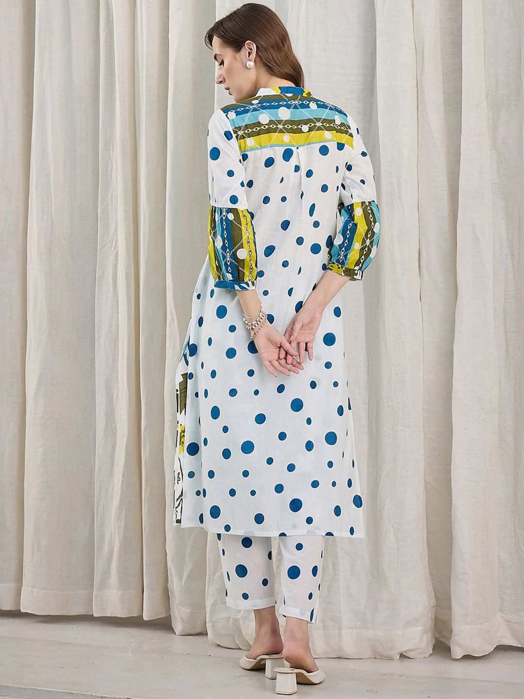 Dhiyona IE Floral Printed Pure Cotton Mandarin Collar Tunic With Trousers