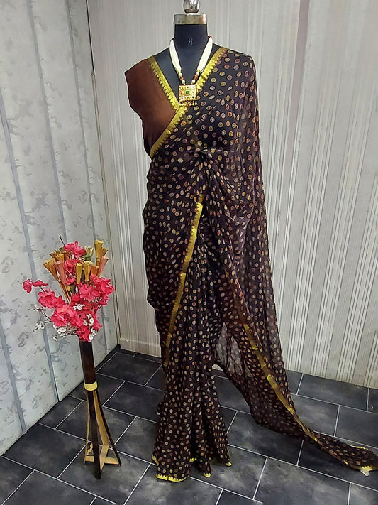 Women's Chiffon Brown Printed Celebrity Saree With Blouse Piece