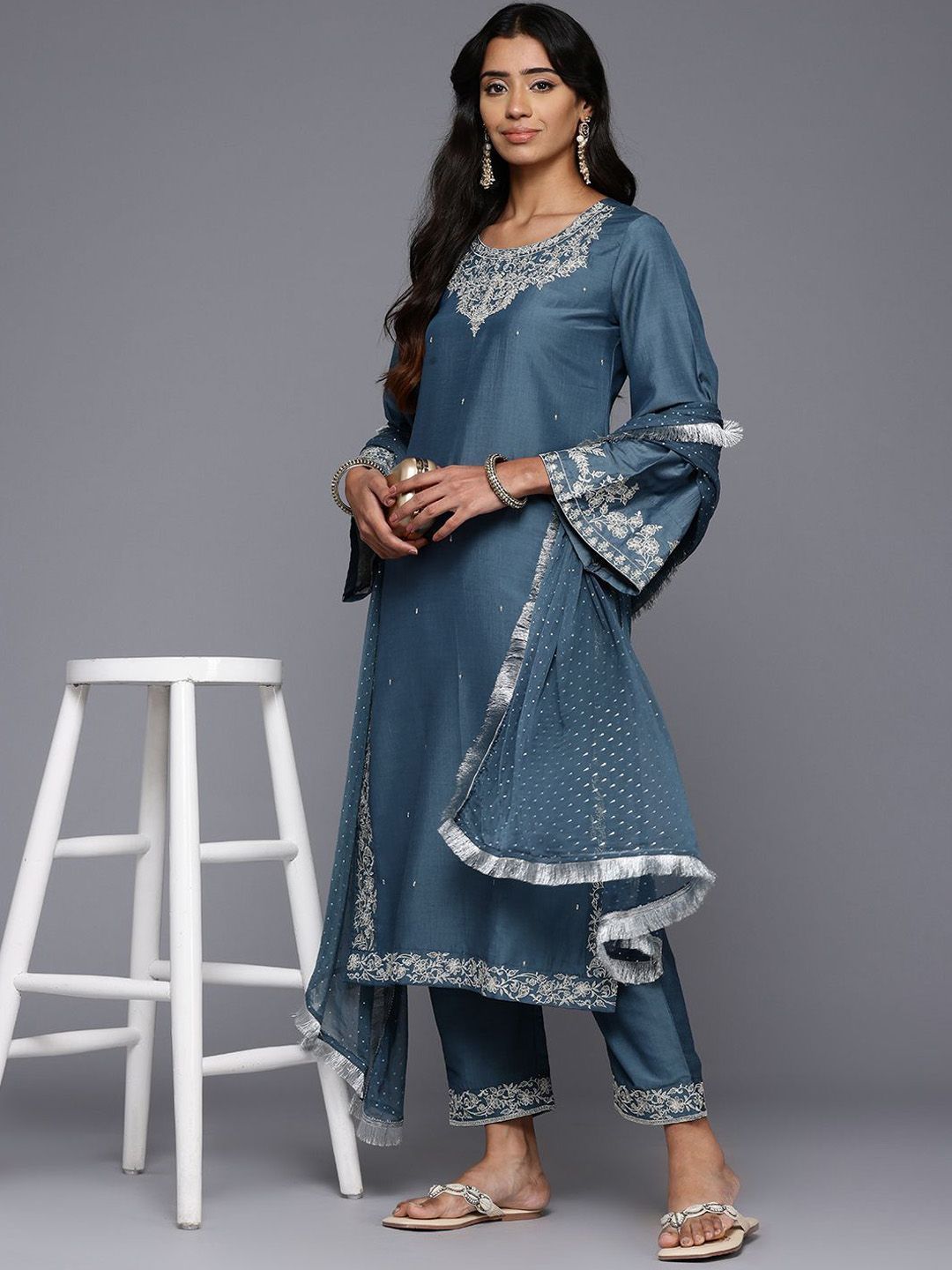 Dhiyona VA Women's Floral Embroidered Regular Kurta Trousers With Dupatta