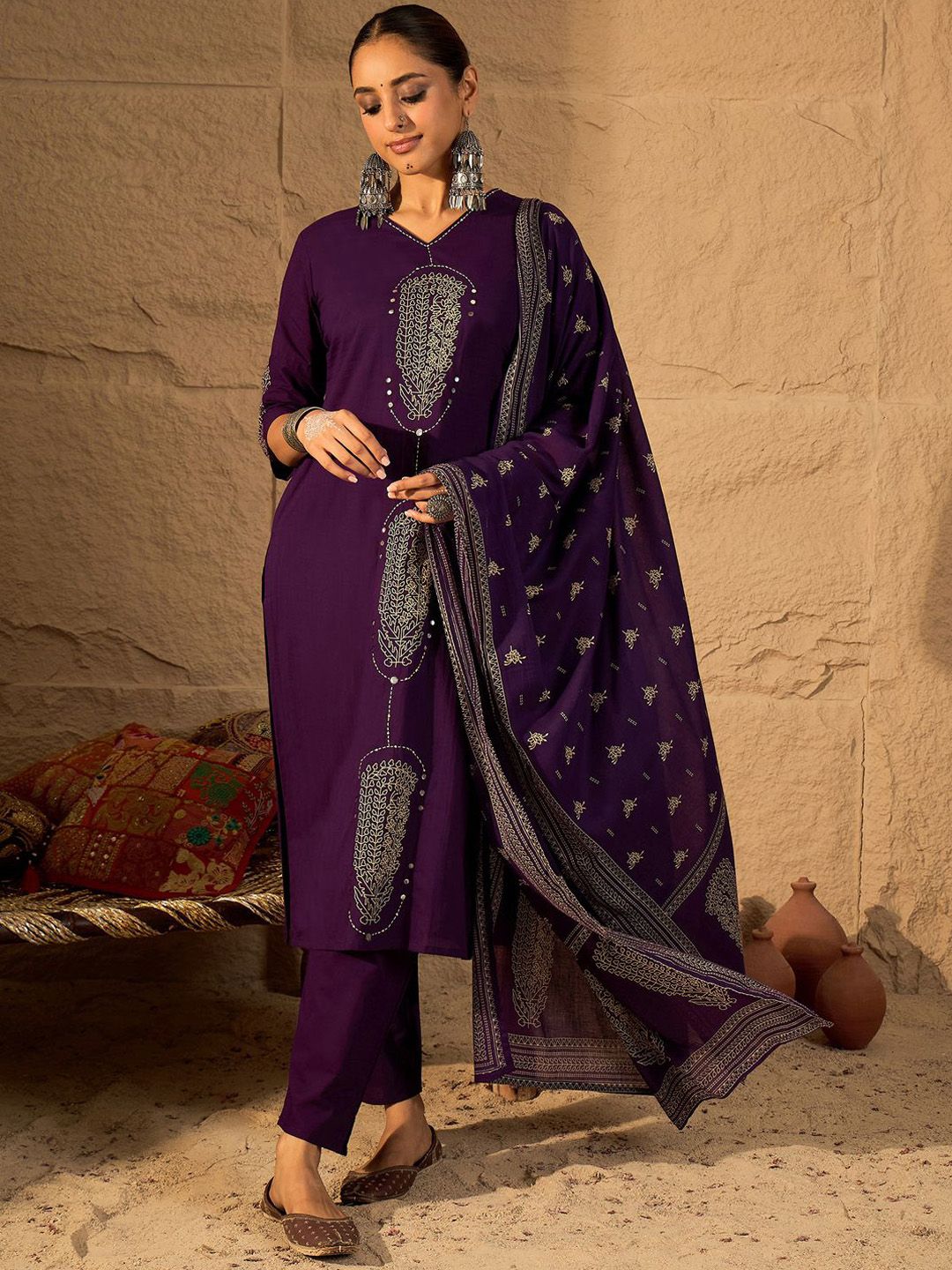 Women Floral Printed Mirror Work Pure Cotton Kurta with Trousers & Dupatta